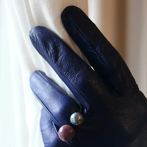 Bijoux VERO VAGH céramique artistique et textile à Salernes en Provence