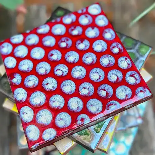 Carrelage VERO VAGH céramique artistique et textile à Salernes en Provence