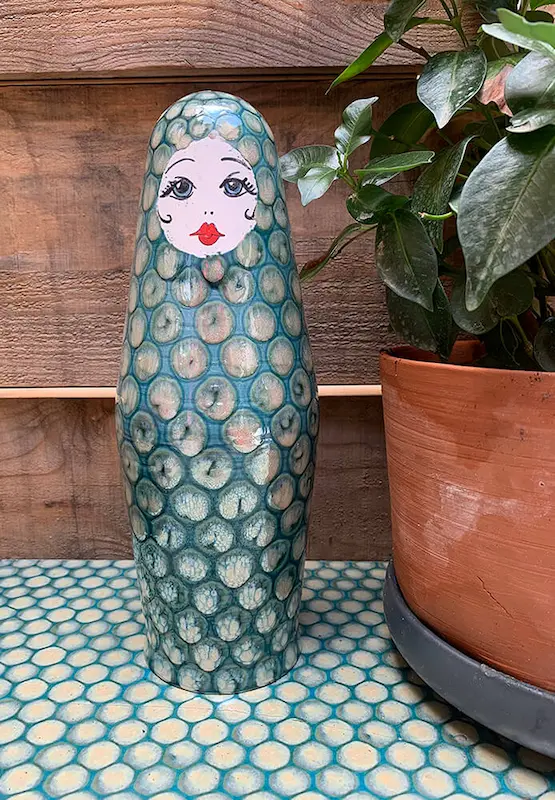 Poupée russe, objet déco en céramique à Salernes